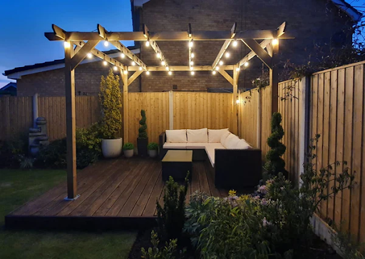 5 Great Ways to Use a Gazebo in Your Garden